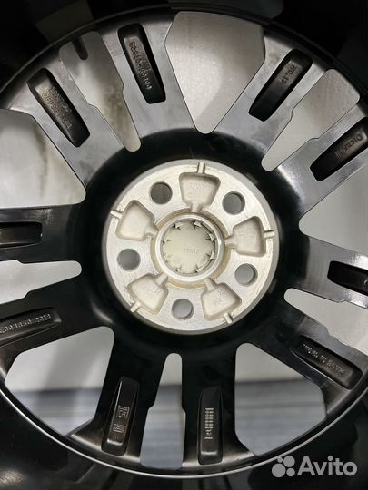 Новые.Оригинал.Kia Carnival 235/55r19