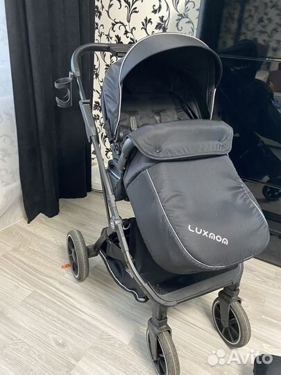Прогулочная коляска luxmom