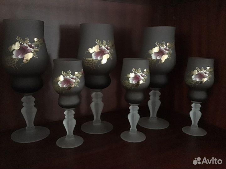 Набор фужеров и рюмок