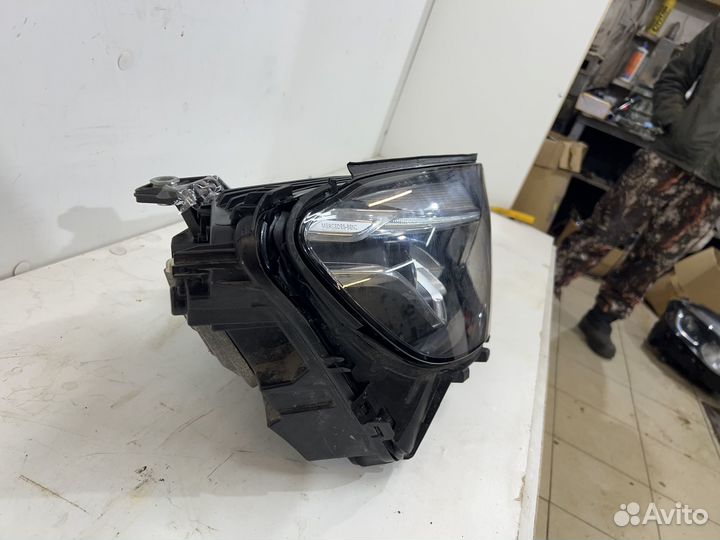 Фара Mercedes-Benz Glc X253 передняя правая