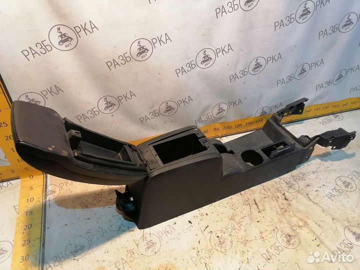 Центральная консоль с подлокотником Ford Mondeo 3