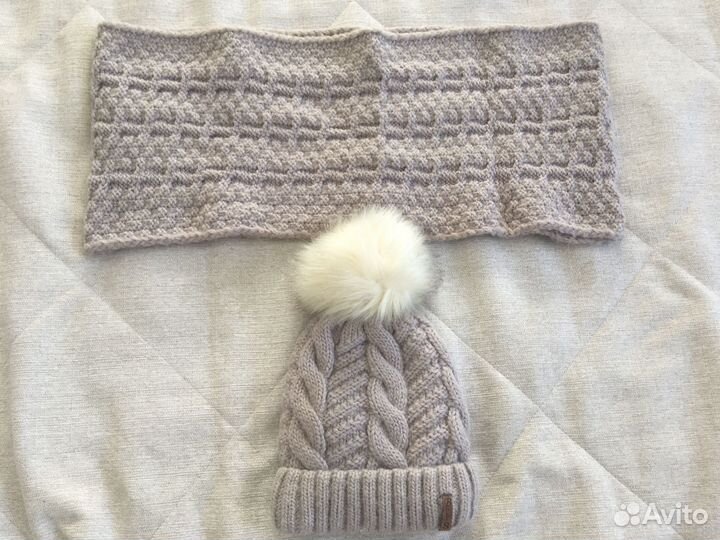 Комплект шерстяной шапка и снуд