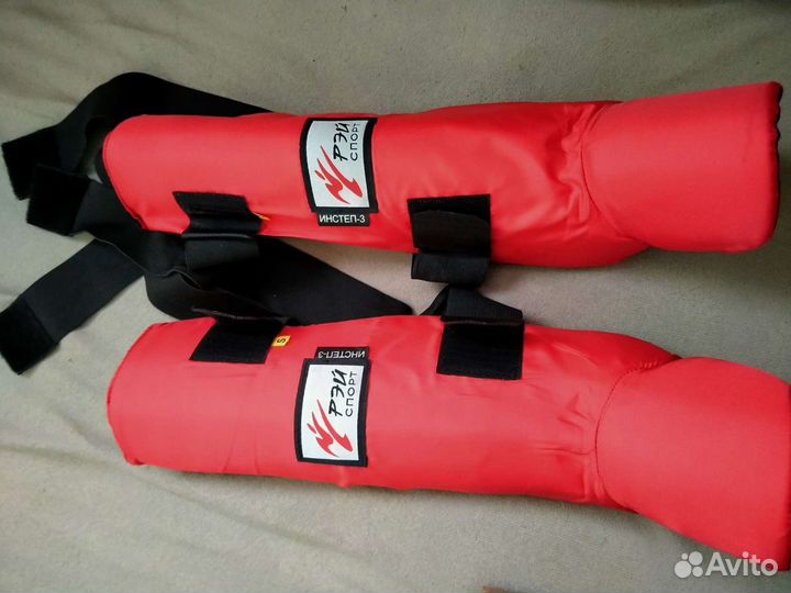 Защита для ног, шлем