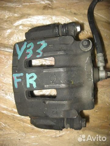 Суппорт перед право Nissan Y33 Cedric/ Gloria '95