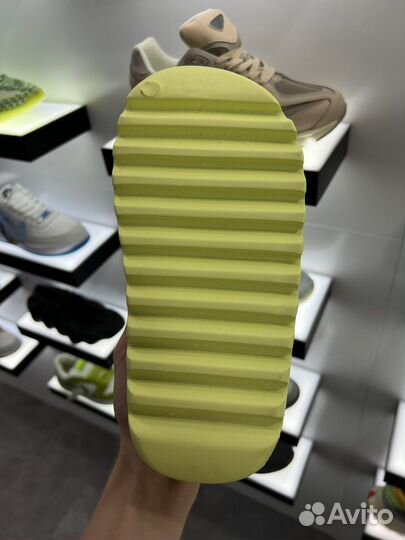 Шлепки Adidas Yeezy Slide