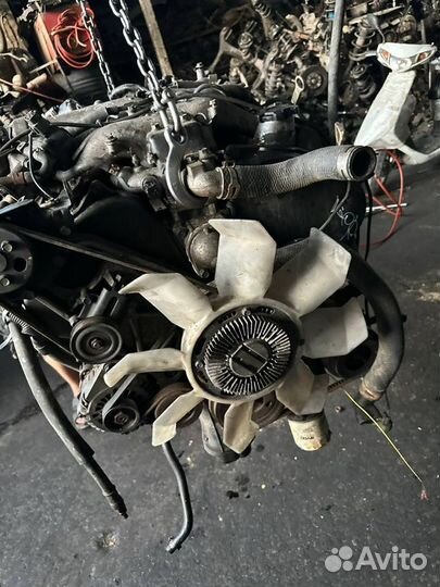 Двигатель Mitsubishi Pajero 6G74 GDI