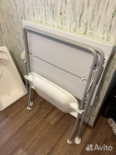 Пеленальный столик с ванночкой Chicco Чикко