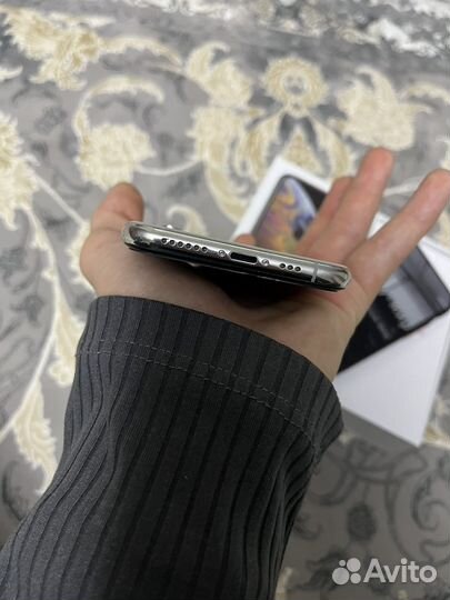 iPhone Xs, 64 ГБ