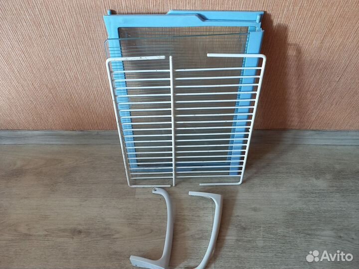 Ручки и полки от холодильника индезит