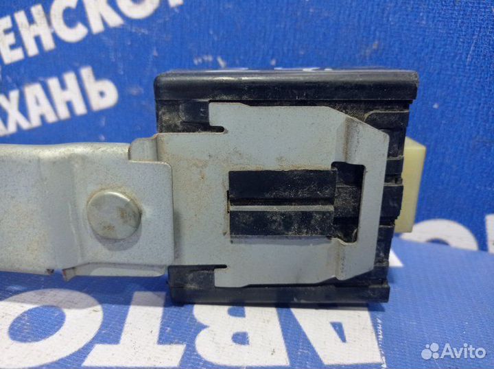 Блок управления подвеской Mitsubishi Pajero 2