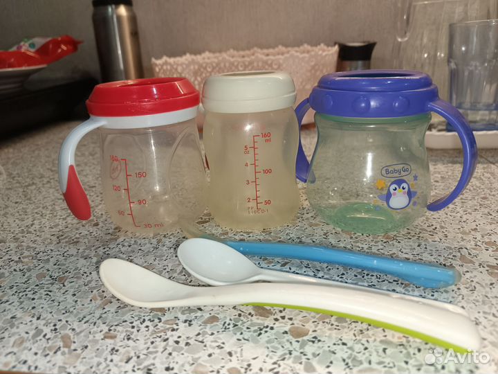 Поильник, ложечки для кормления отдам