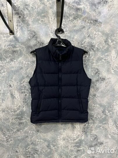 Пуховая жилетка Uniqlo