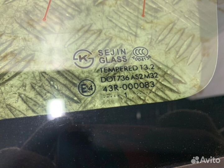 Форточка крыла правая Chevrolet Captiva C140