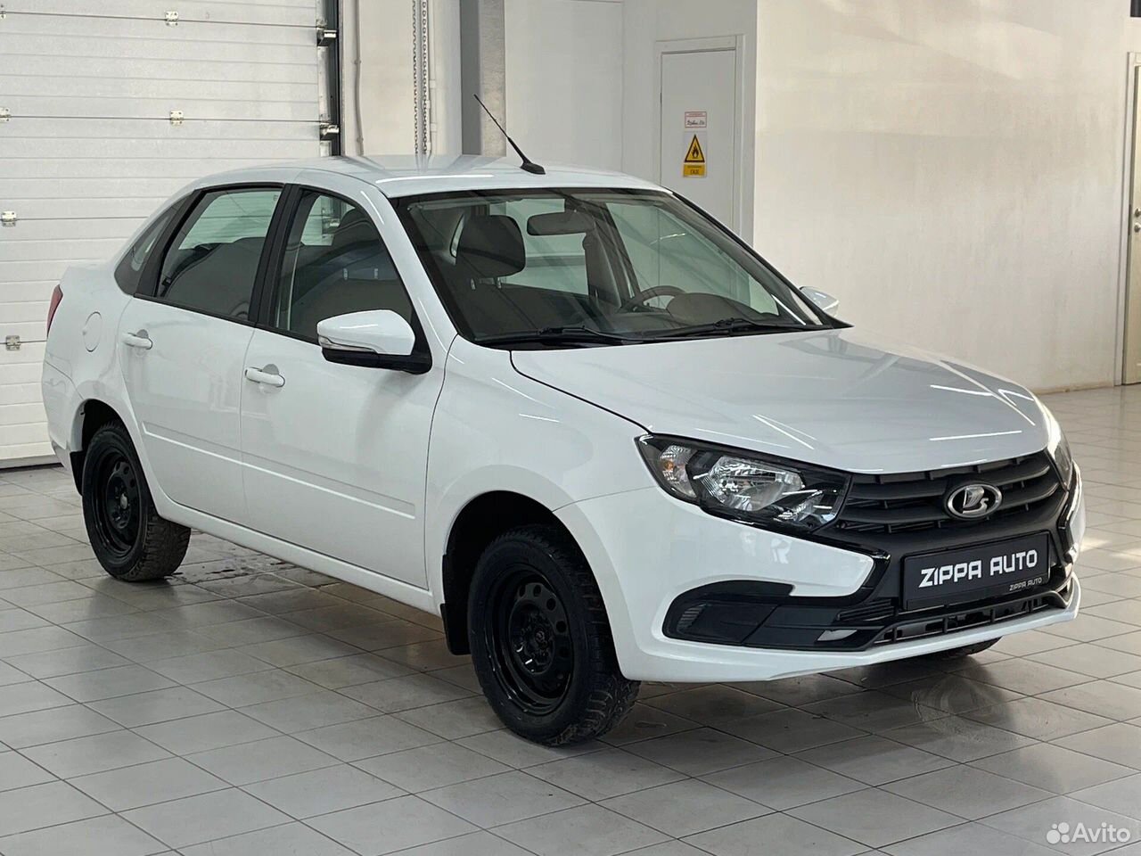 ВАЗ (LADA) Granta 1.6 MT, 2022, 65 295 км