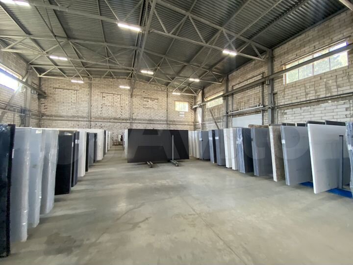 Склад, 1300 м²