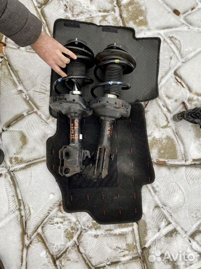 Амортизаторы в сборе