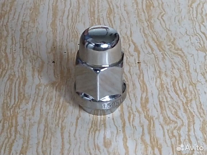 Гайки колесные разные