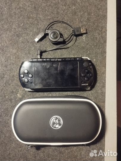 Sony psp 3008 прошитая (61 игра)