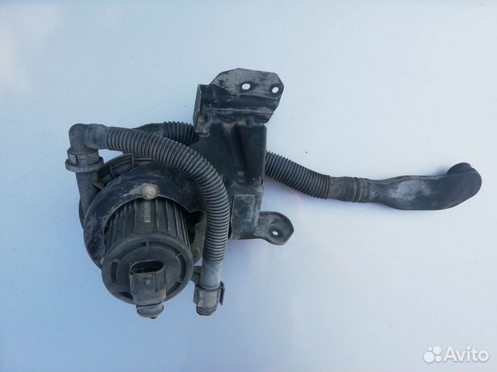 Насос воздушный Volkswagen Passat B5+