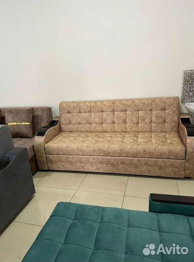 Прямой диван на заказ