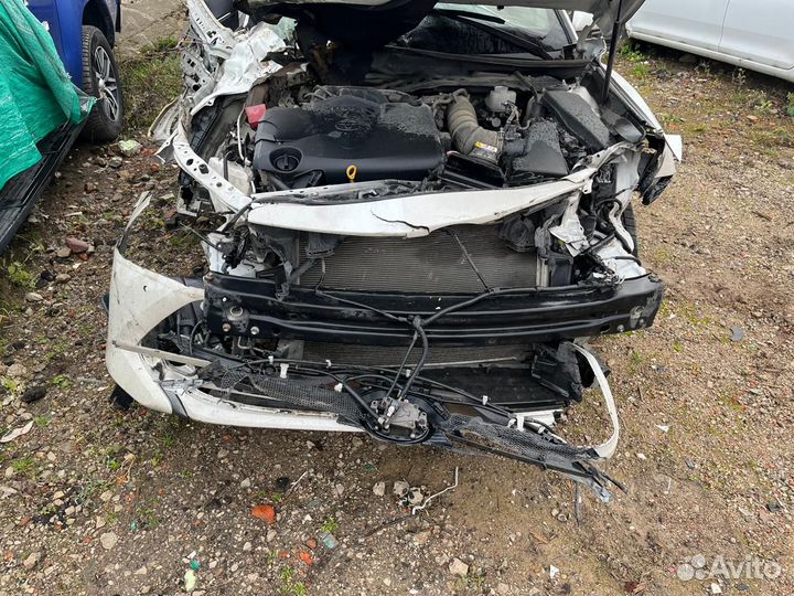 Toyota Camry 3.5 AT, 2019, битый, 999 999 км