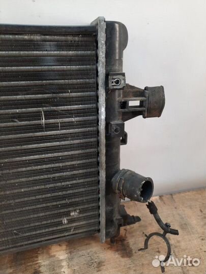 Радиатор основной Opel Zafira минивэн 1.6 Z16XE1