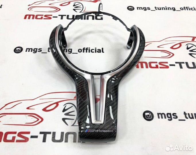 Карбоновая вставка M-Performance в руль BMW