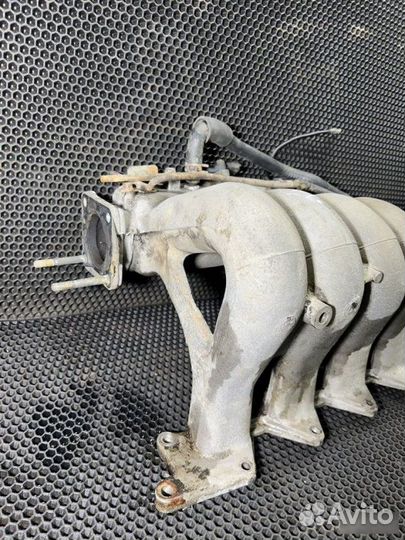 Впускной коллектор Hyundai Sonata 4 EF G4JP