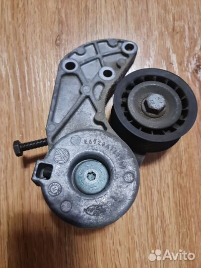 Натяжной ролик volkswagen touareg nf 3.6