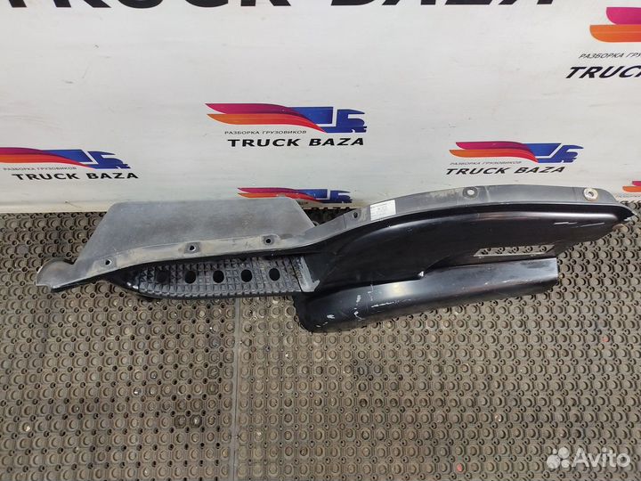 Корпус подножек левый Iveco Stralis