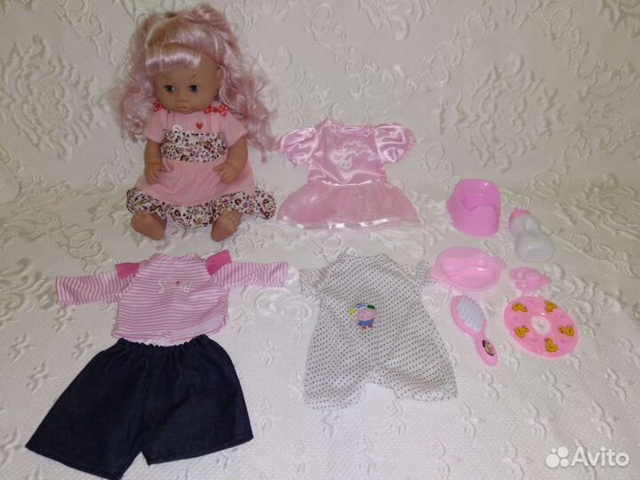 Кукла интерактивная новая