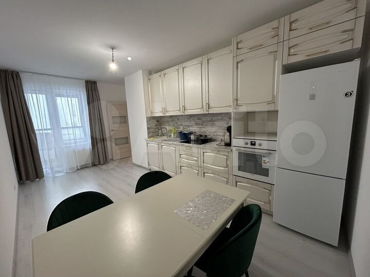 2-к. квартира, 55 м², 3/8 эт.