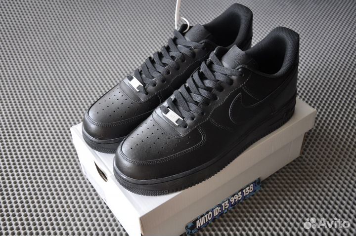 Nike Air Force 1 Black