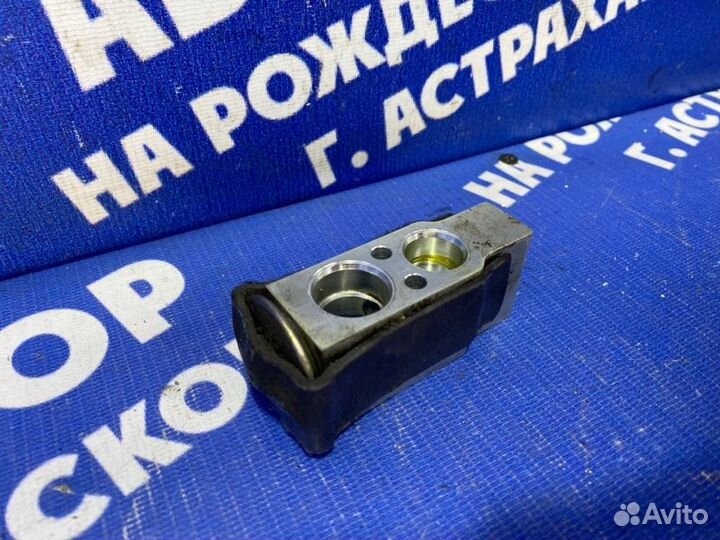 Клапан кондиционера Toyota Camry 40 седан 2007