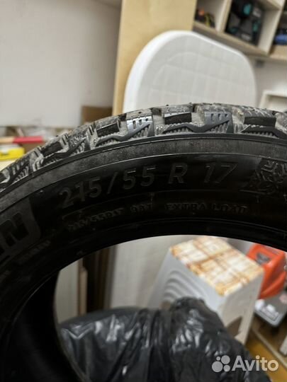 Michelin X-Ice North 4 215/55 R17