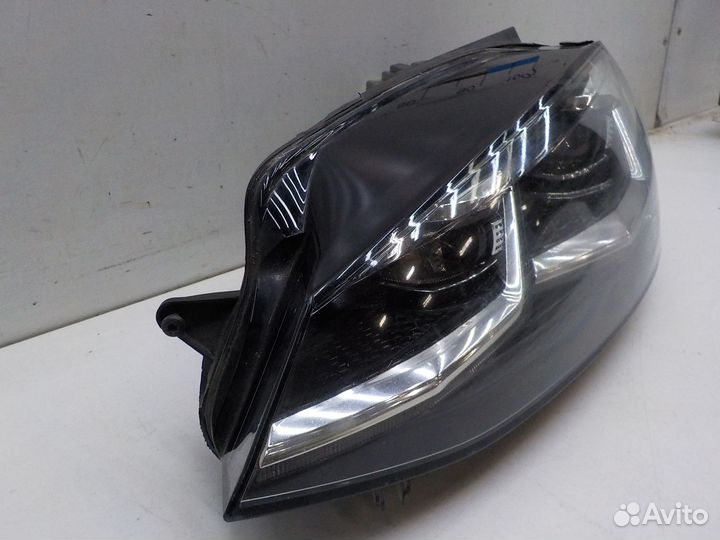 Фара левая Volkswagen Golf