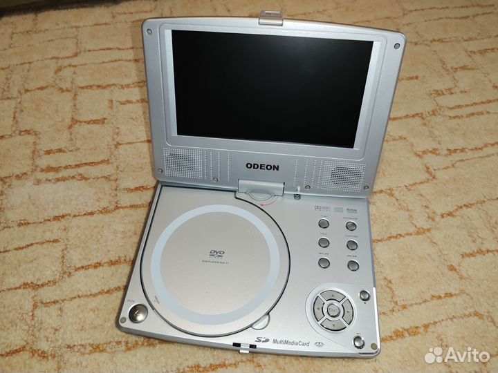 В коллекцию Проигрыватель из 2000х