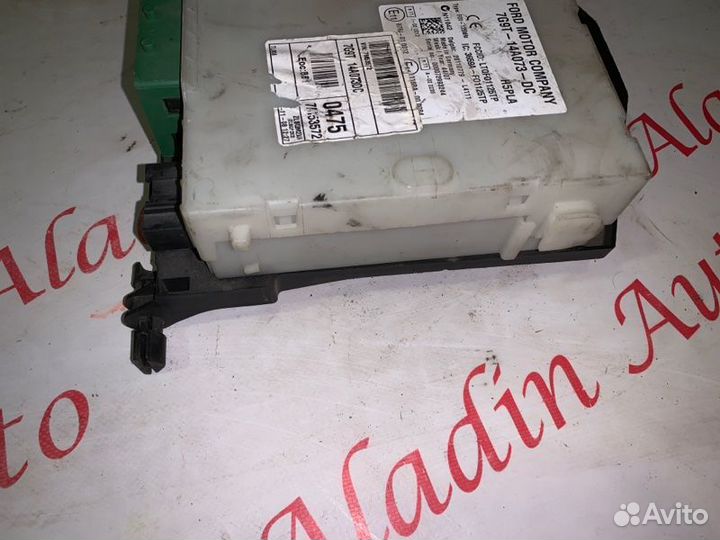 Блок предохранителей Ford S-Max