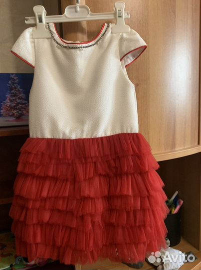 Платье нарядное