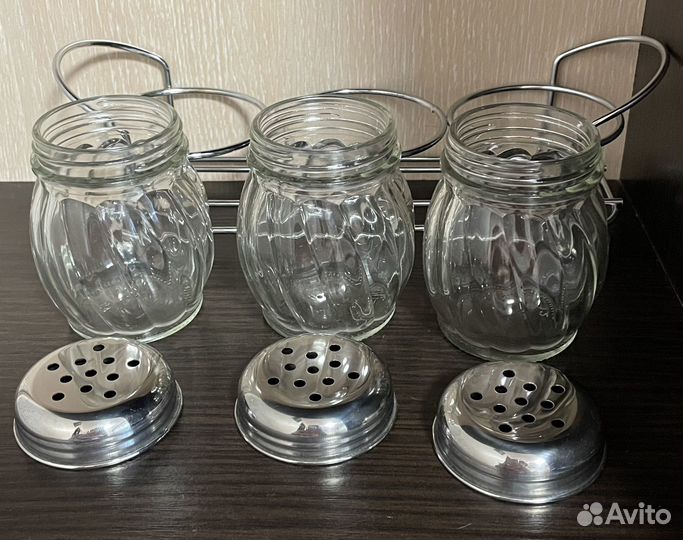 Набор для специй из стекла на подставке 3 шт