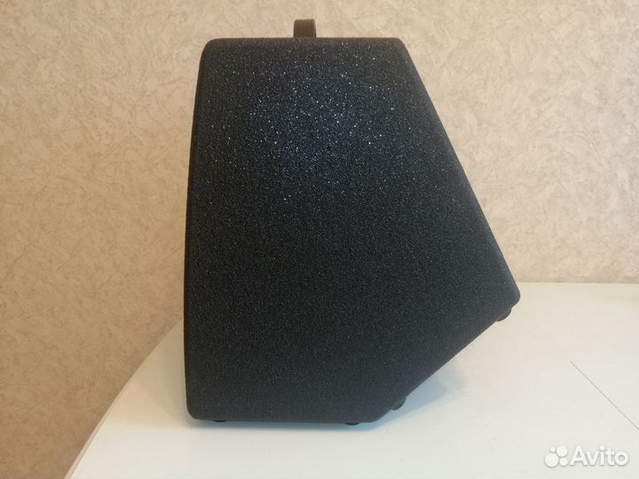 Гитарный комбоусилитель Laney A1+