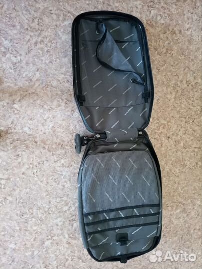 Чемодан самокат