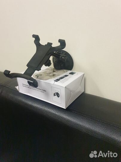 Держатель для планшета в машину