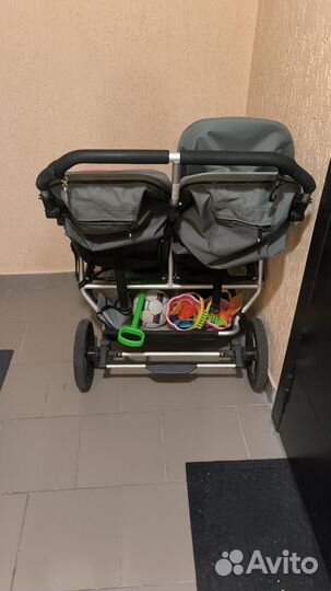 Прогулочная коляска для двойни
