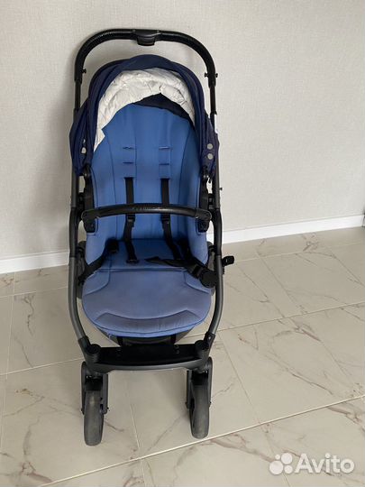 Коляска прогулочная