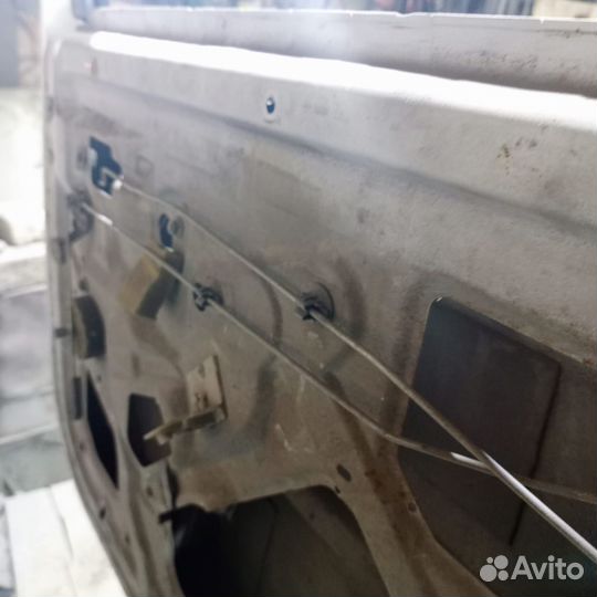 Дверь задняя правая renault logan 1