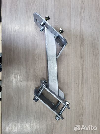 Кронштейн запаски цинк