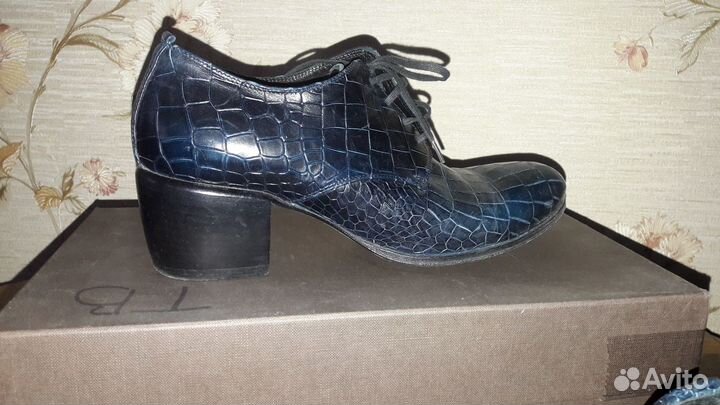 Туфли женские. Производство Италия