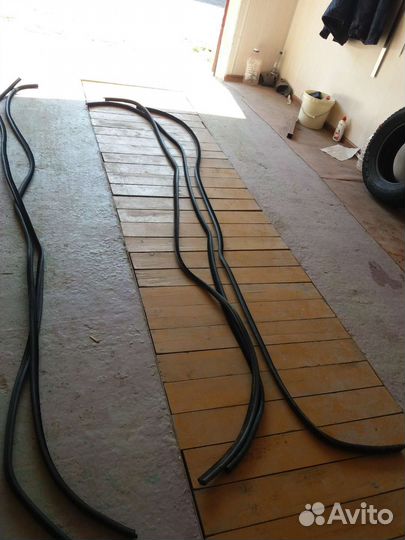 Уплотнитель проема задней двери