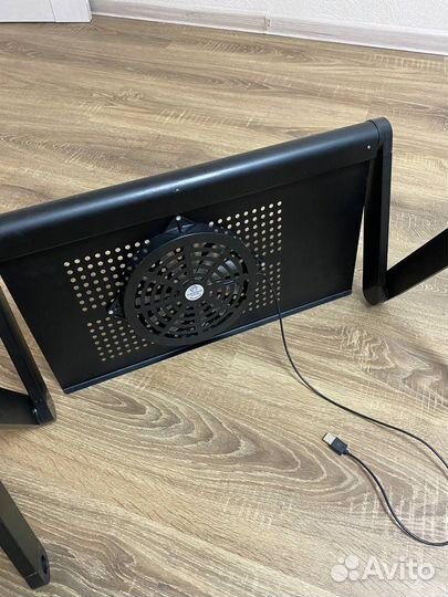 Подставка под ноутбук